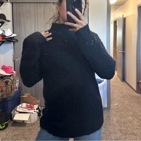 Bundle 3 for $50 | Vtg St. John’s bay sweater 🦋 - Picture 9 of 9